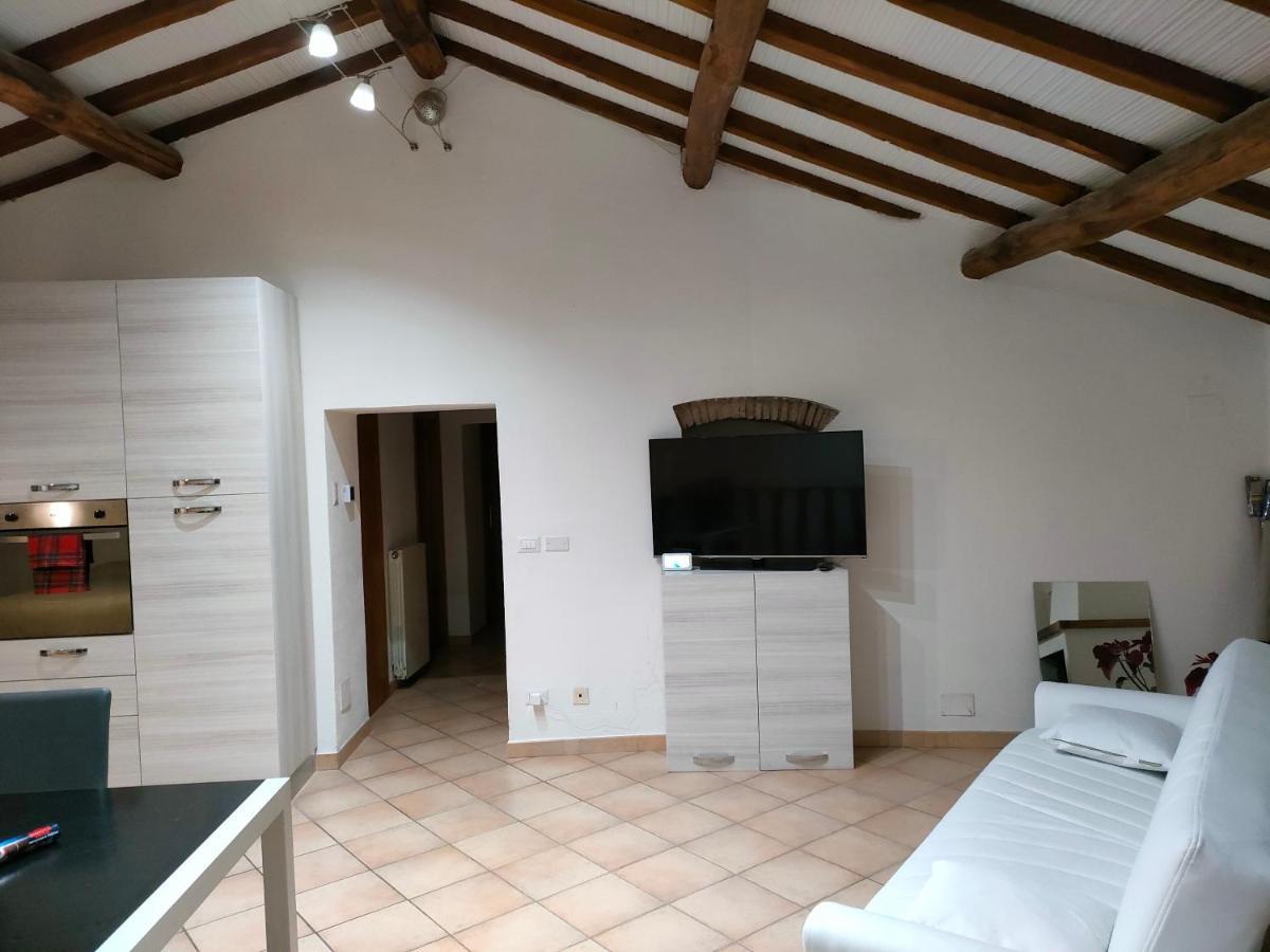 Francigena Viterbo Apartment Con Parcheggio Gratuito A Soli 2 Minuti Zewnętrze zdjęcie